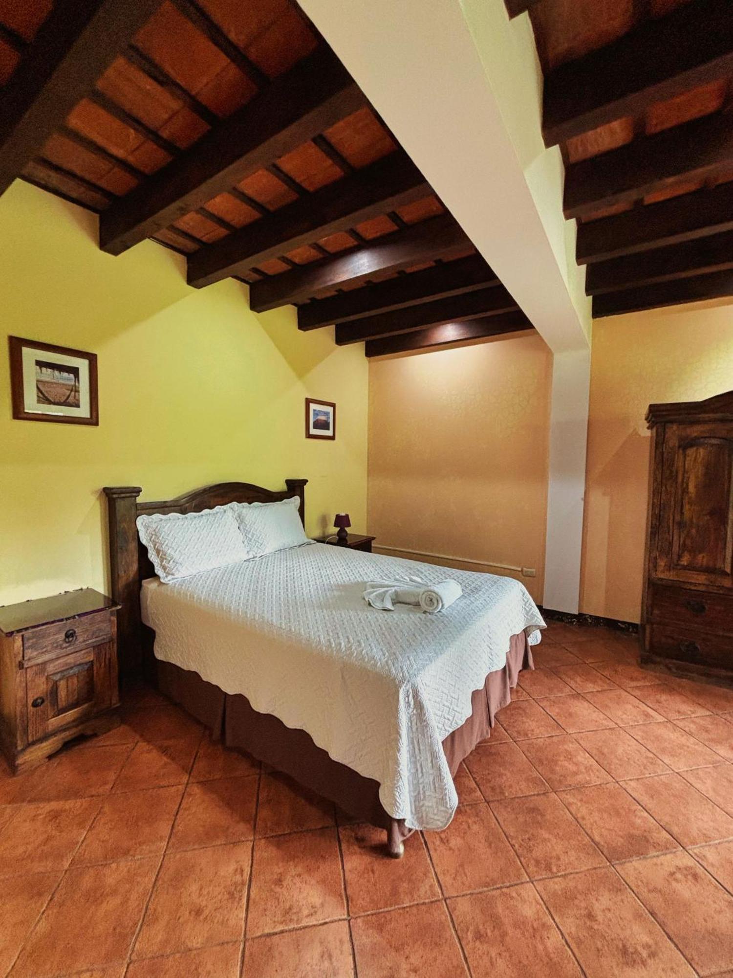 Alana Hotel By Ish Antigua Bagian luar foto